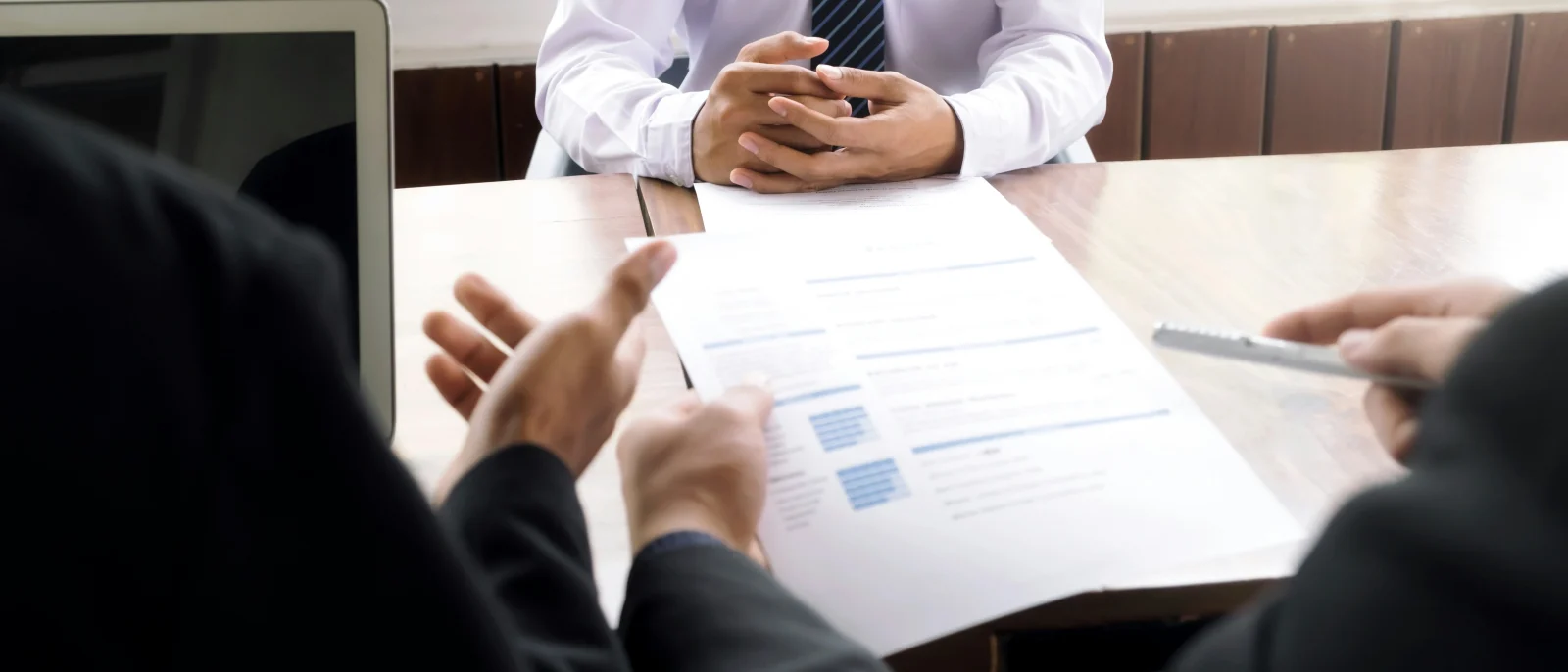 Holding ve Grup Şirketlerinde Merkezi İK Yönetimi - Birden Fazla Şirketi Tek Platformdan Yönetmenin Yolları
